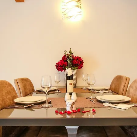 Diamond Seaview Apartment *