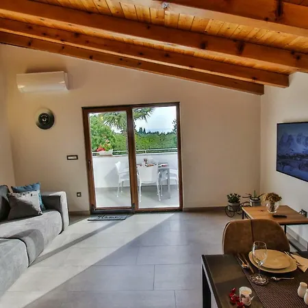 Diamond Seaview Appartement *